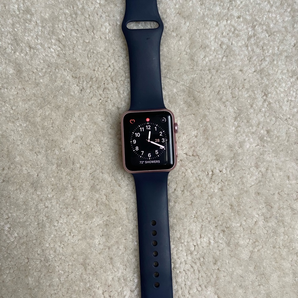 🚫SOLD🚫 Apple Watch series 1 42mm rose gold